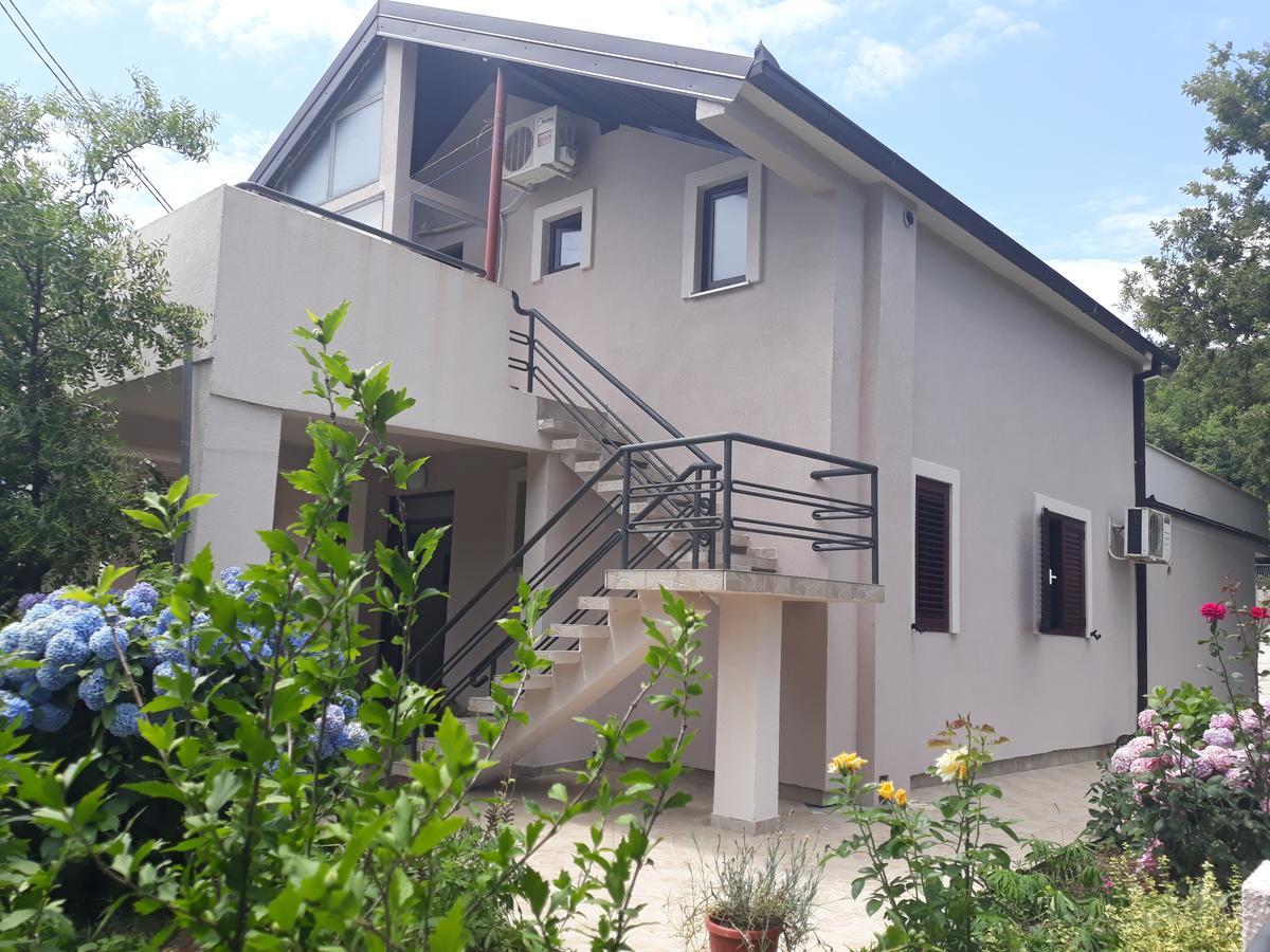 Apartments Four Countesses Virpazar Exterior photo
